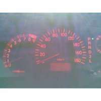 Продам а/м Toyota Corolla Runx требующий вложений