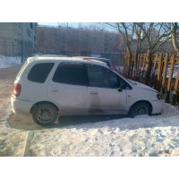 Продам а/м Toyota Corolla Spacio битый