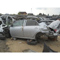 Продам а/м Toyota Corolla битый