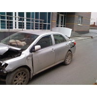 Продам а/м Toyota Corolla битый