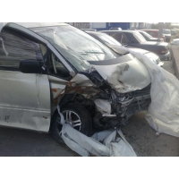 Продам а/м Toyota Estima битый