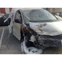 Продам а/м Toyota Estima битый