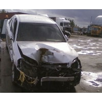 Продам а/м Toyota Mark II битый