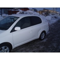 Продам а/м Toyota Platz битый
