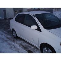 Продам а/м Toyota Platz битый