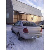 Продам а/м Toyota Platz требующий покраски