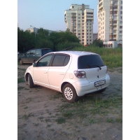 Продам а/м Toyota Vitz битый