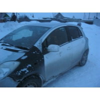 Продам а/м Toyota Vitz требующий покраски