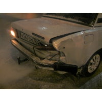 Продам а/м ВАЗ 2105 аварийный