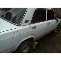 Продам а/м ВАЗ 2105 битый
