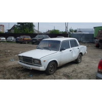 Продам а/м ВАЗ 2107 битый