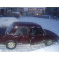 Продам а/м ВАЗ 2107 битый