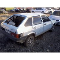 Продам а/м ВАЗ 2109 аварийный