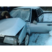 Продам а/м ВАЗ 2109 битый