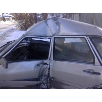 Продам а/м ВАЗ 2115 аварийный