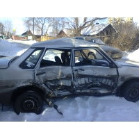 Продам а/м ВАЗ 2115 аварийный