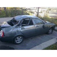 Продам а/м ВАЗ Priora битый