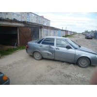 Продам а/м ВАЗ Priora битый