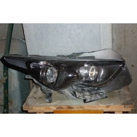 Продам фары  для Toyota Avensis