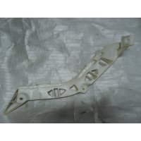 Продам кронштейн задн бампера  для Mazda 3
