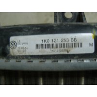 Продам радиатор охлаждения  для Volkswagen