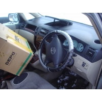 Продам Toyota Corolla Spacio битый
